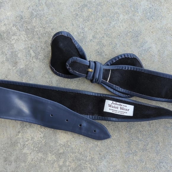 Vintage Juliette for Waist Wear Blue Leather Belt Big Bow Soft Leather - Picture 4 of 6